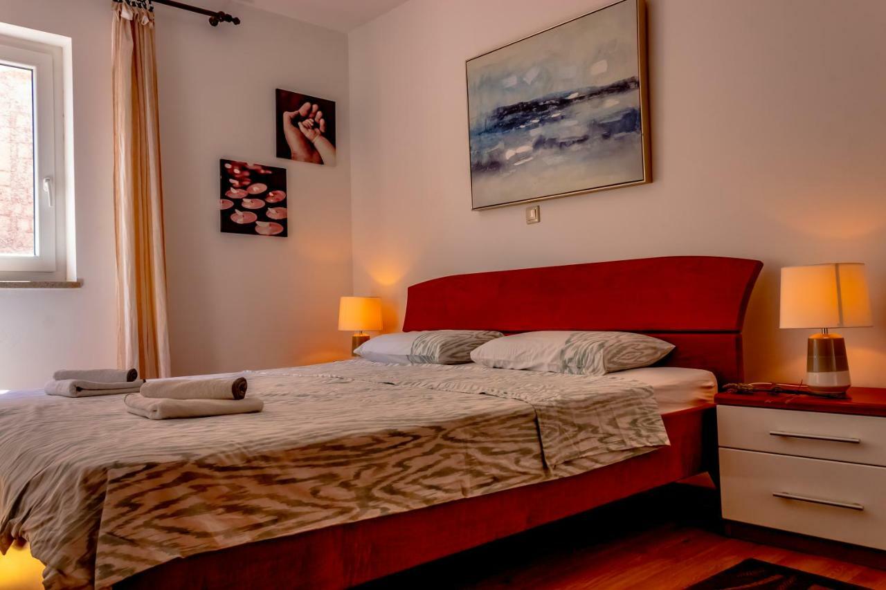 Abby Apartment Kornić Екстериор снимка