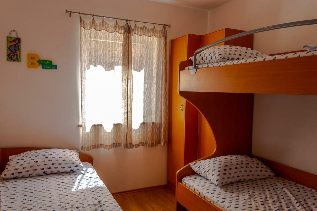 Abby Apartment Kornić Екстериор снимка