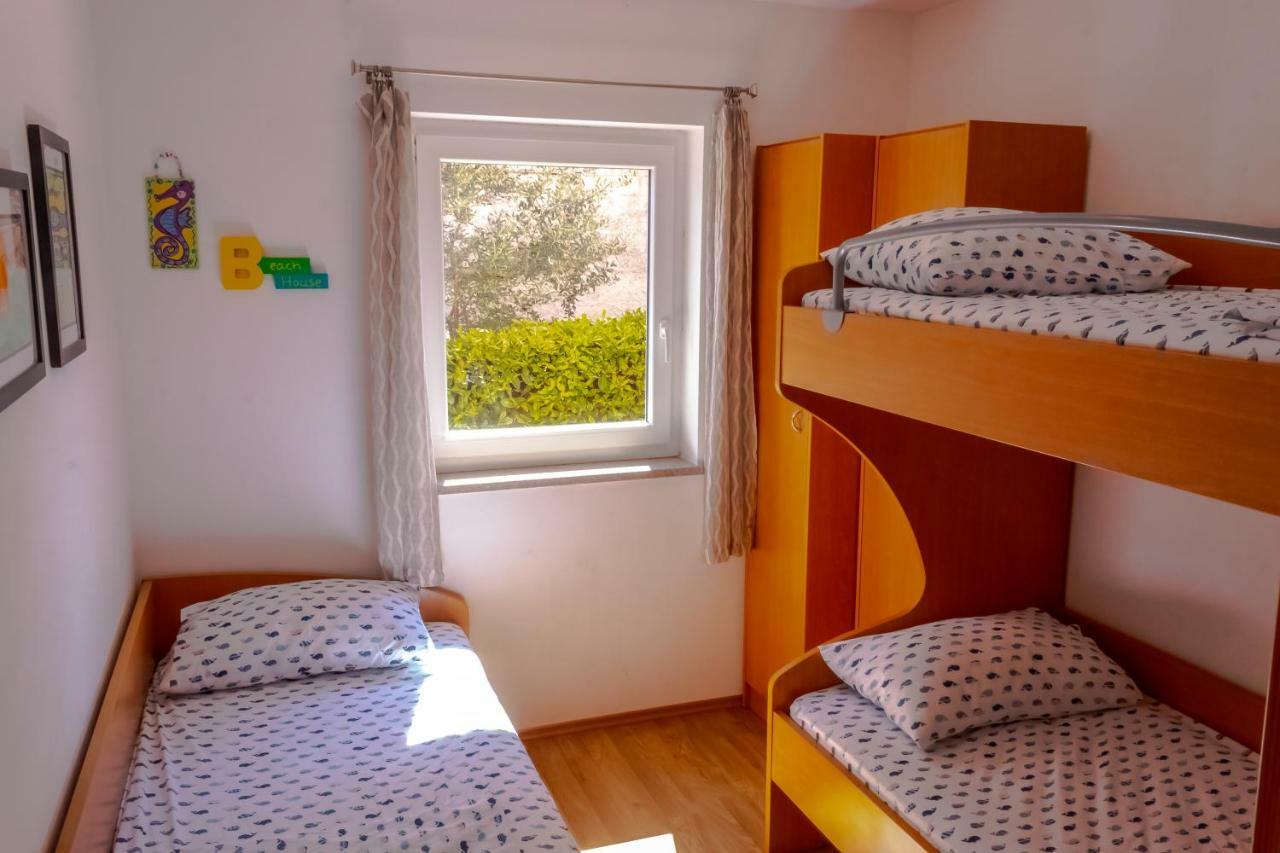 Abby Apartment Kornić Екстериор снимка